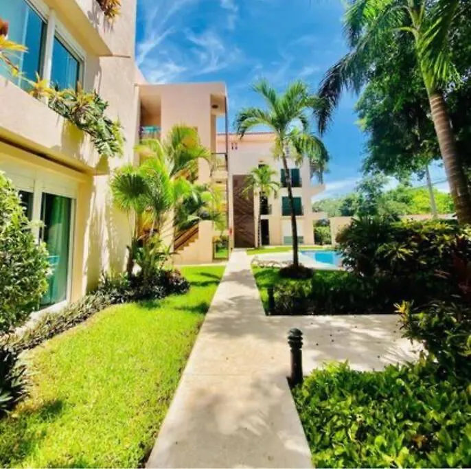 Апартаменты Departamento En El Centro De Playa Del Carmen Excelente Ubicacion Internet Fibra Optica